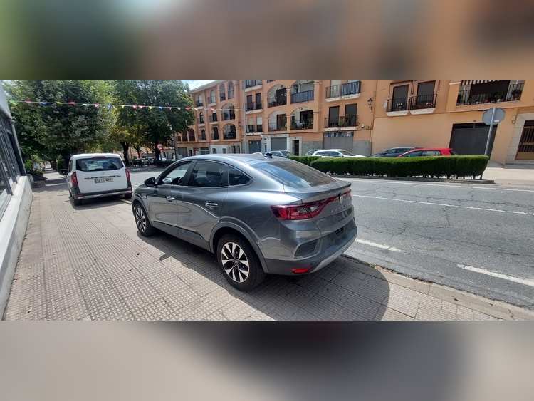 Renault Arkana 1.3 TCE 140CV foto 6
